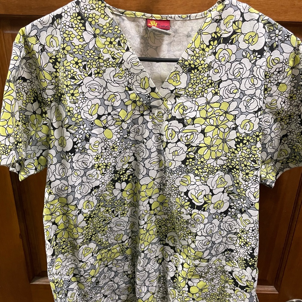 nursing scrub top